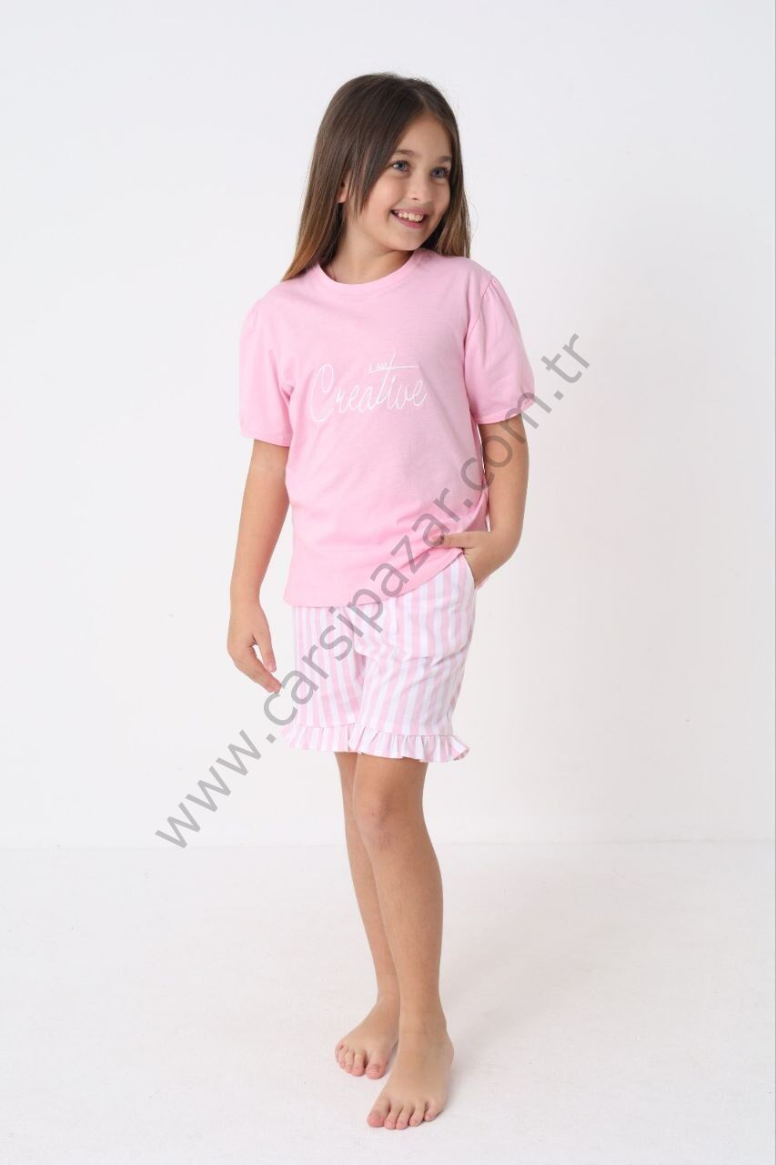 Desenli Rahat Kalıp Kız Çocuk Şortlu Pijama Takım
