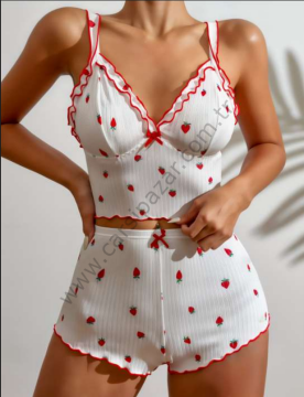 Beyaz Çilek Desenli Örme Şortlu Pijama Takım