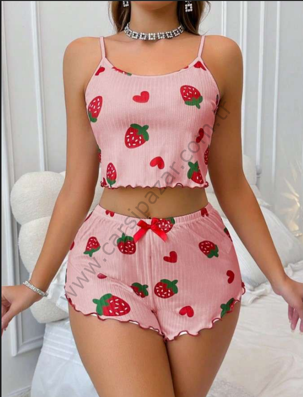 Çilek Desenli Örme Şortlu Pijama Takım