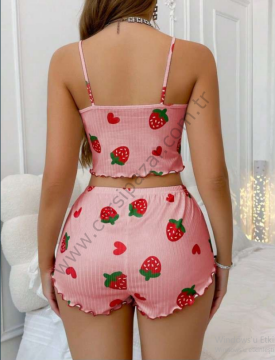 Çilek Desenli Örme Şortlu Pijama Takım