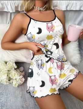 Beyaz Renk Koyun Desenli Şortlu Pijama Takım