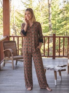 Kadın Desenli Pijama Takımı – Uzun Kollu, Bol Paça, Rahat Ev Giyim Takımı