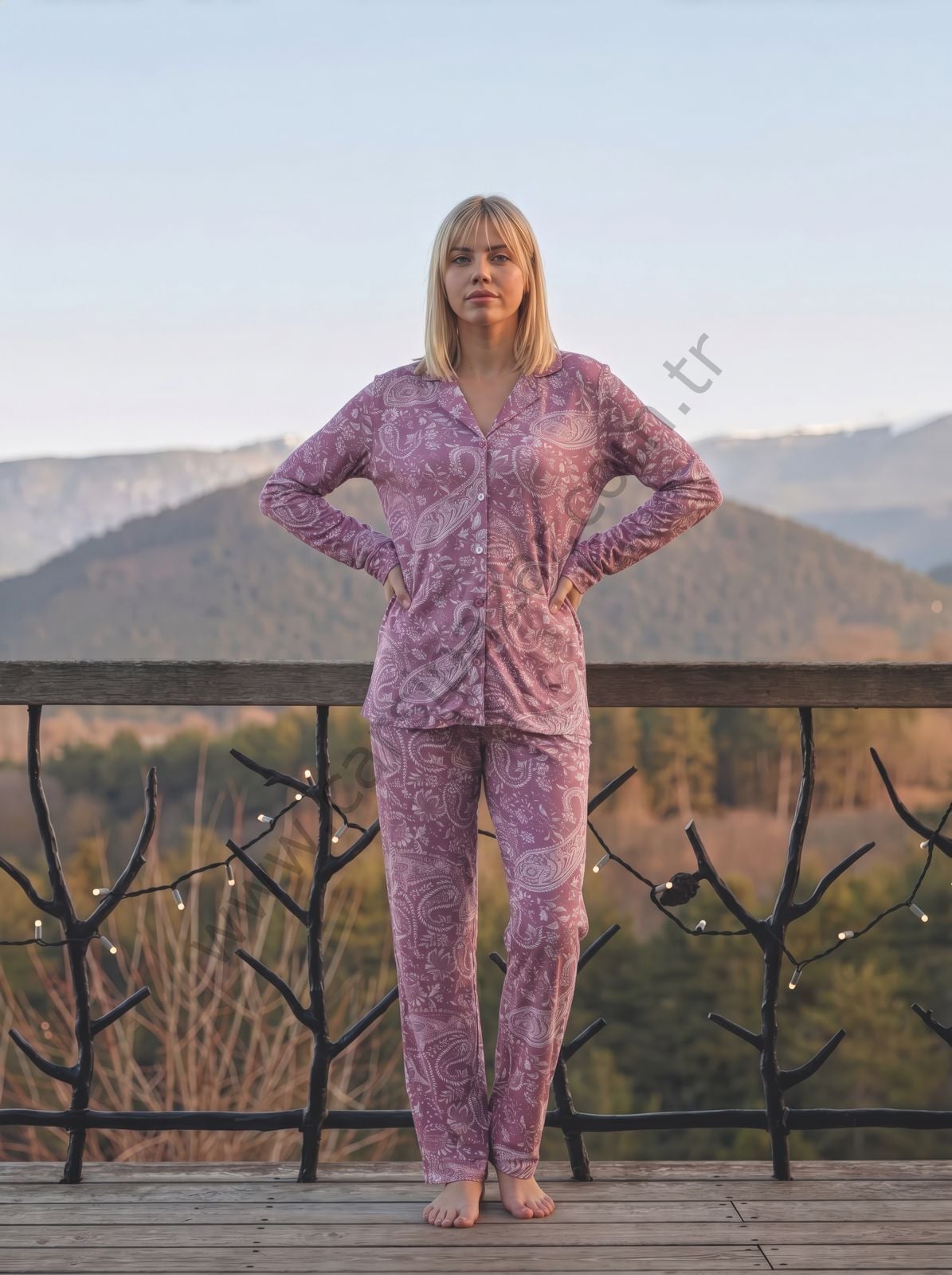 Pembe Desenli Düğme Detaylı Kadın Pijama Takım